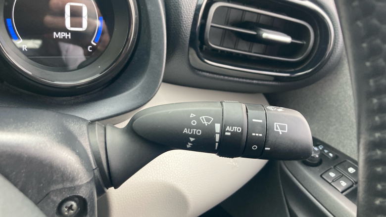 Toyota Yaris 1.5 Hybrid Excel 5dr CVT Hybrid Hatchback